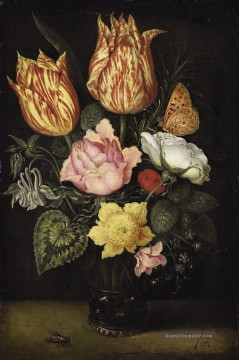 Klassik Blumen Werke - NOCH LEBEN DER TULPEN WILD ROSES CYCLAMEN YELLOW RANUNCULUS VERGESSEN SIE MICH NICHT und andere Blumen in einem Glasbecher